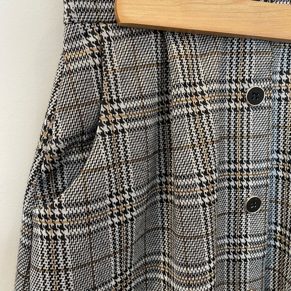 Classic long skirt with pockets! - Picture 4 of 7